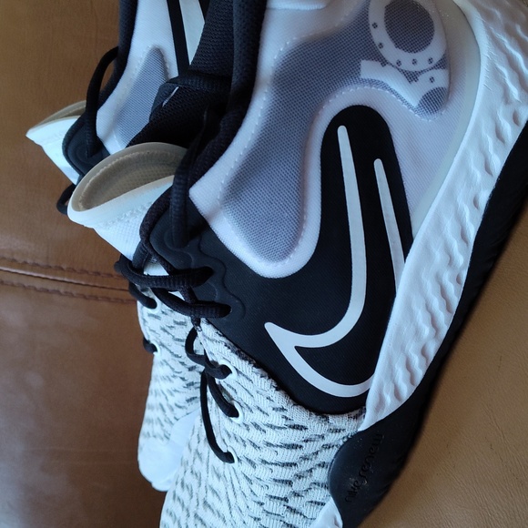 Nike Kd Trey 5 VIII Basketball Shoe Mens size 10 - Picture 1 of 8